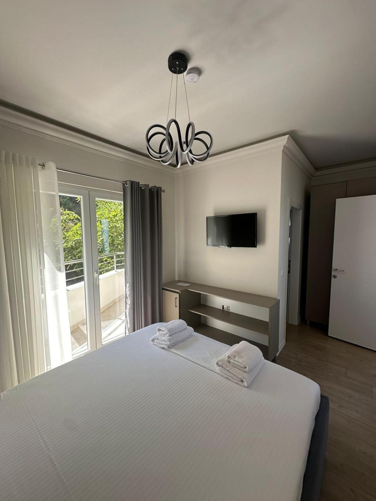 Hotel Demoli Pogradec Eksteriør bilde