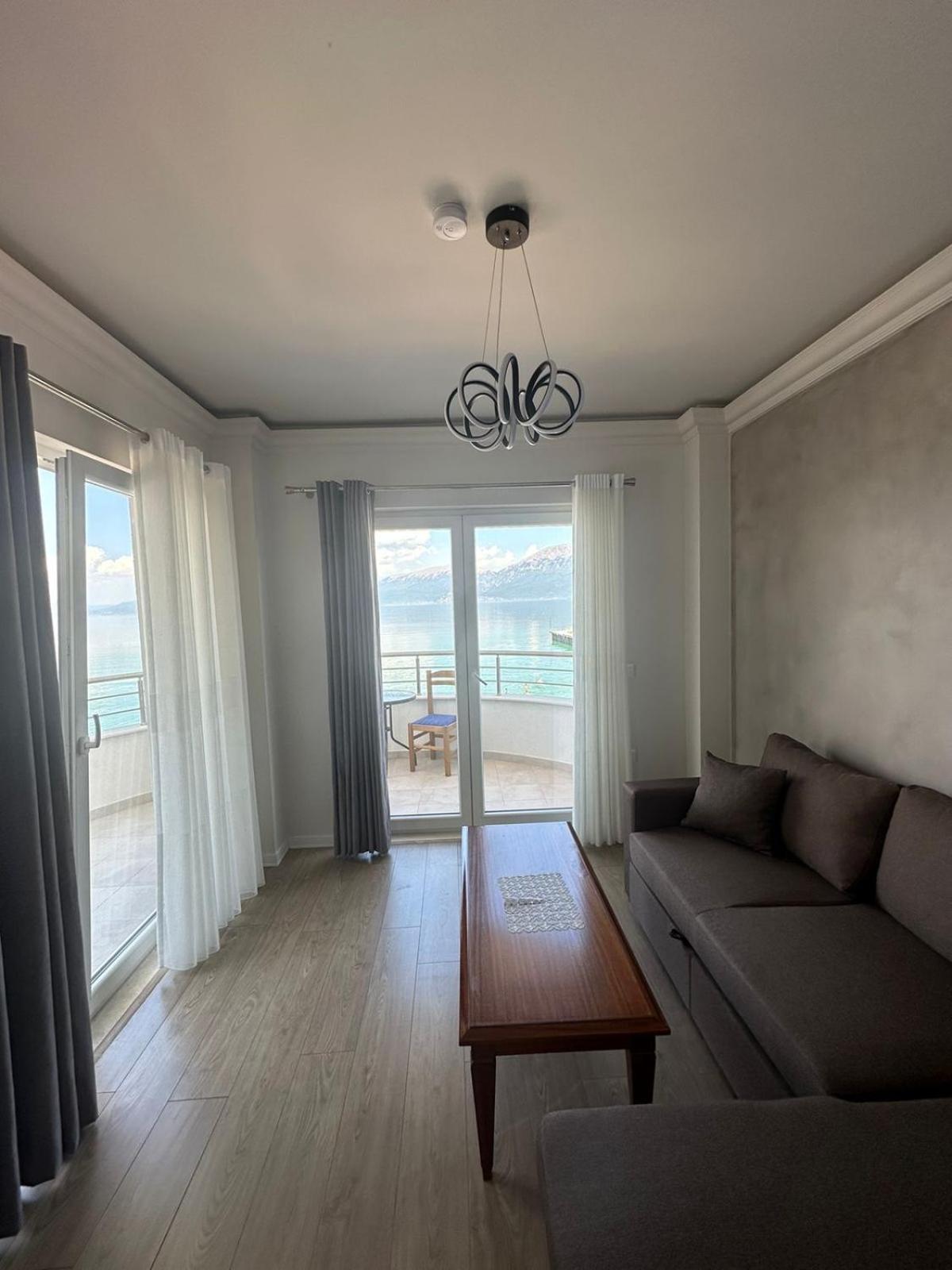 Hotel Demoli Pogradec Eksteriør bilde