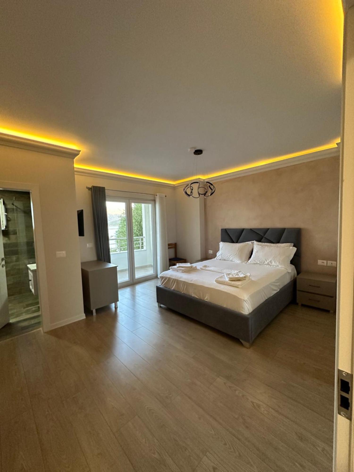 Hotel Demoli Pogradec Eksteriør bilde