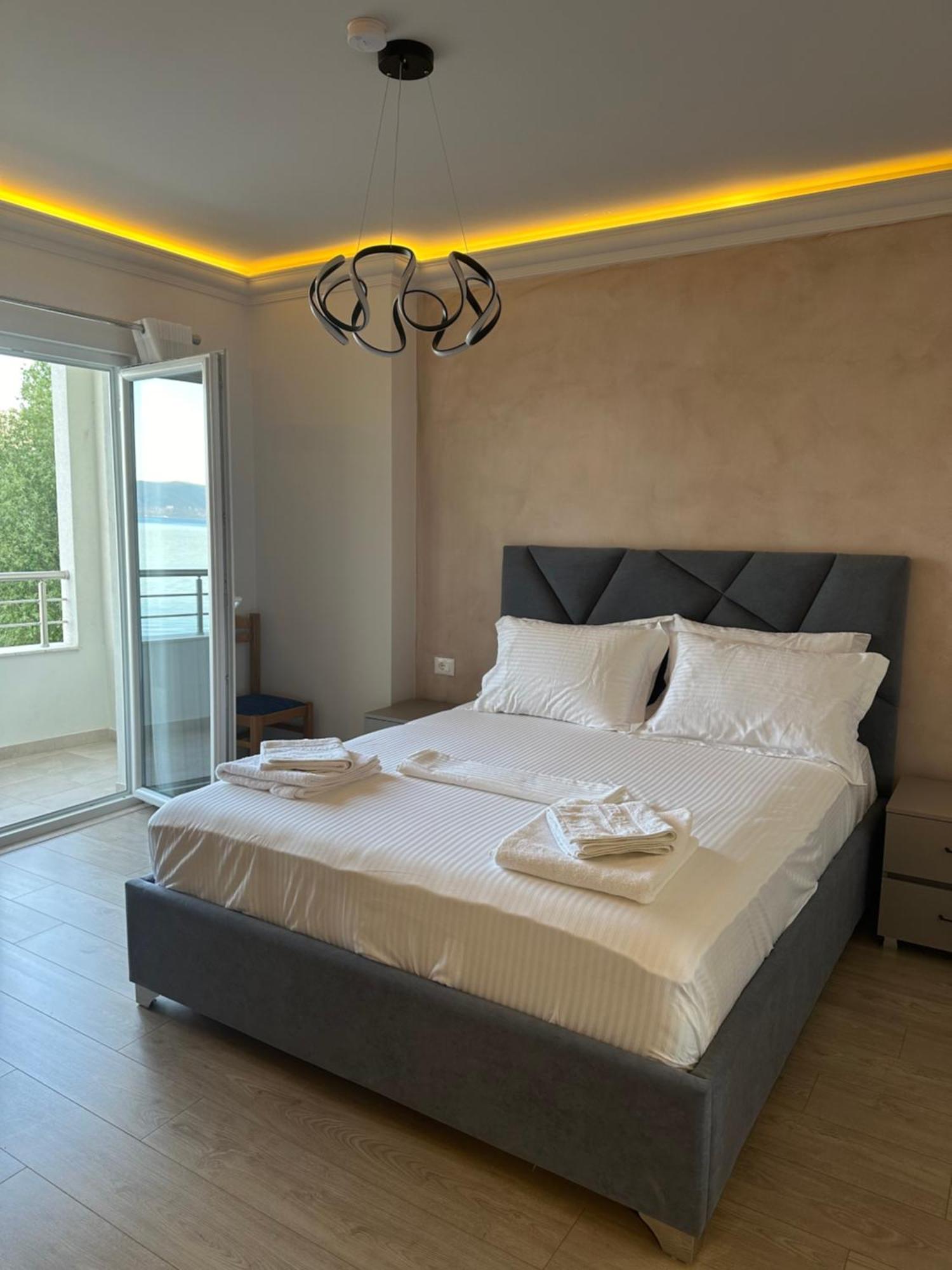 Hotel Demoli Pogradec Eksteriør bilde
