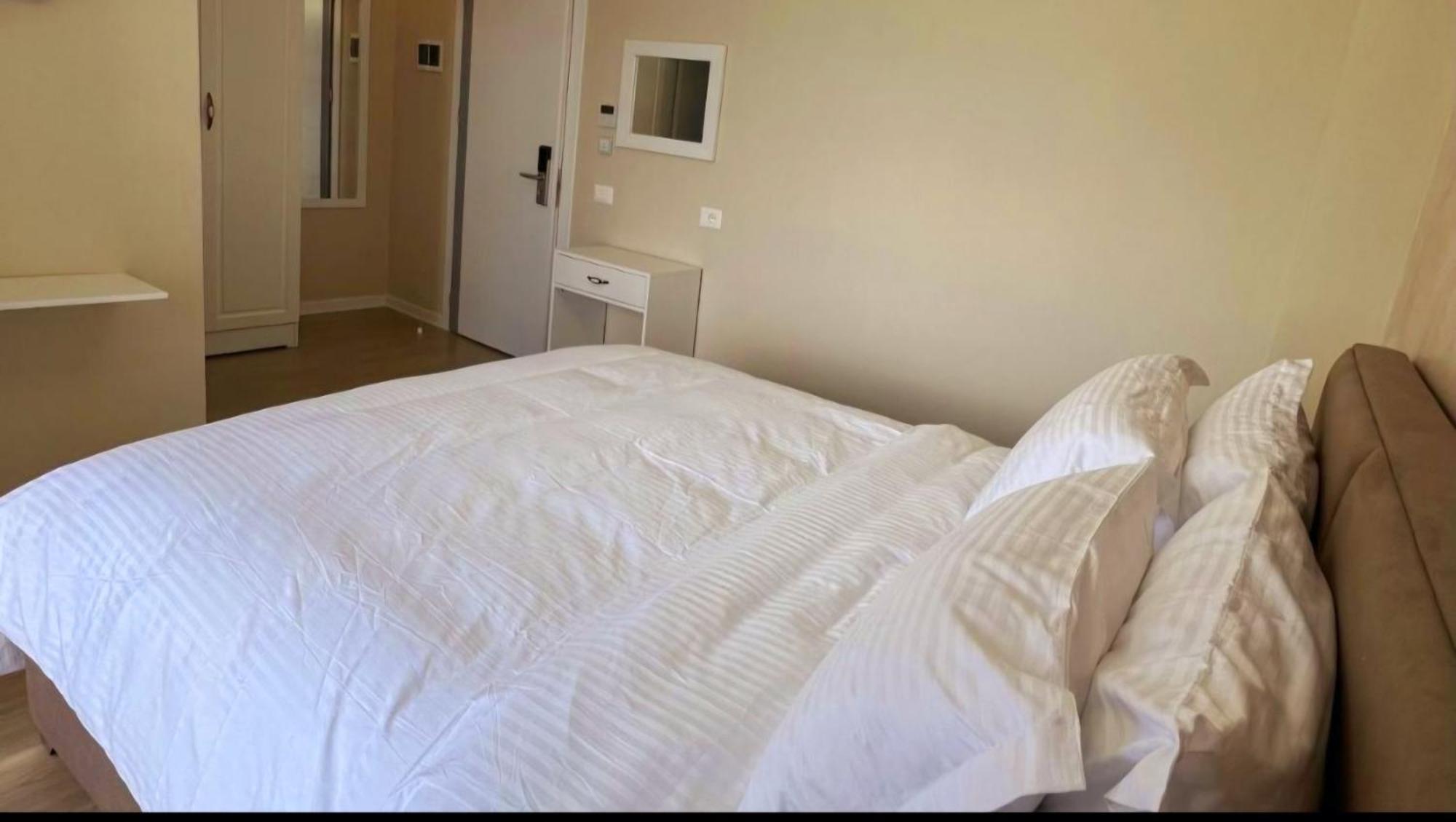 Hotel Demoli Pogradec Eksteriør bilde