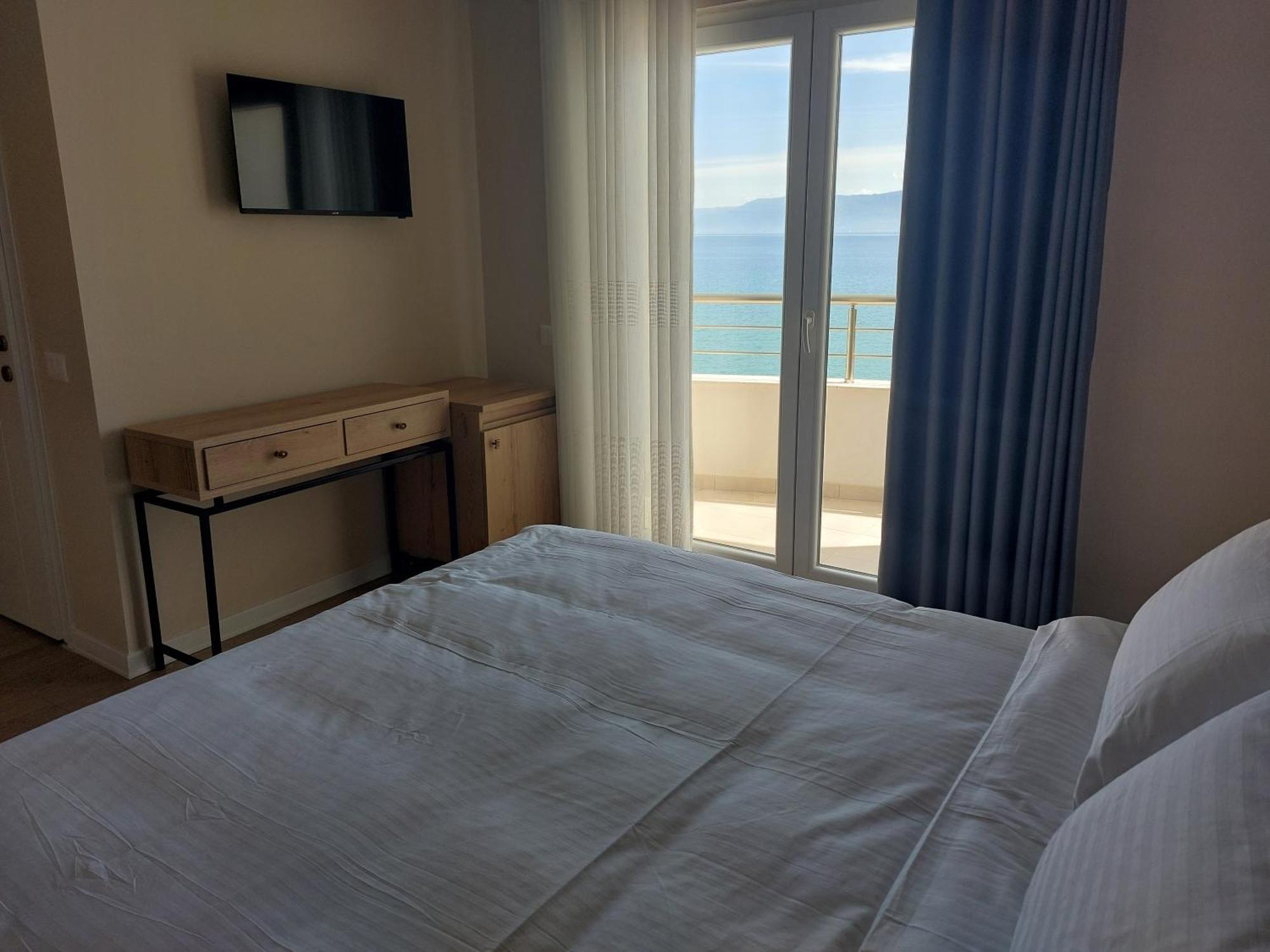 Hotel Demoli Pogradec Eksteriør bilde